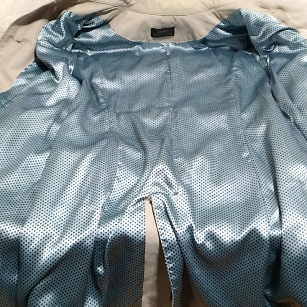 (D-6) SALE! IORI Lovely Long Coat Sz.M Extremely Light Mark On Shoulder - Picture 10 of 13